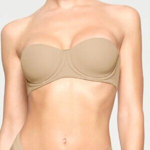 *NEW w/ Tags* FITS EVERYBODY STRAPLESS BRA | MICA / 32 / B